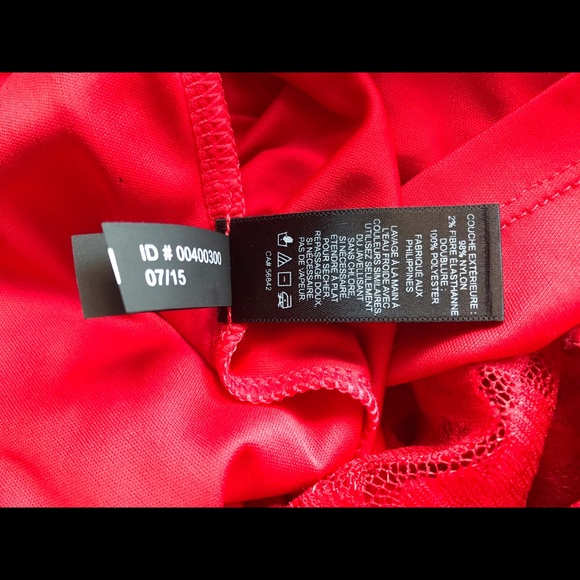 🌹 Red Lace Express Dress 🌹 - Picture 4 of 9